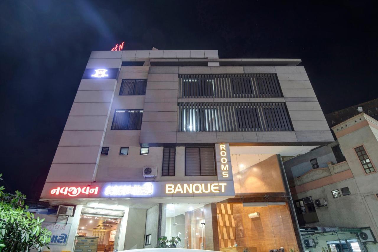 Hotel Navjivan Himatnagar Exteriér fotografie