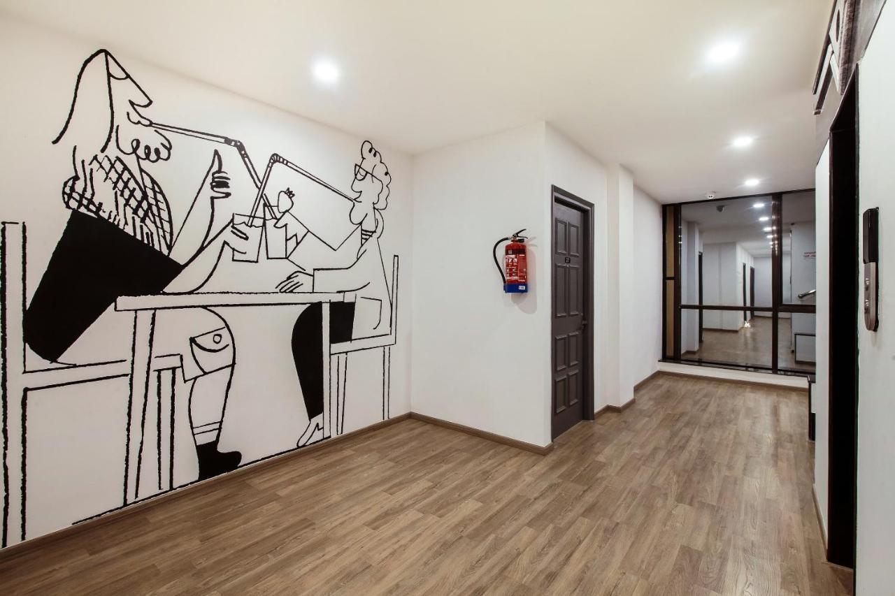 Hotel Navjivan Himatnagar Exteriér fotografie
