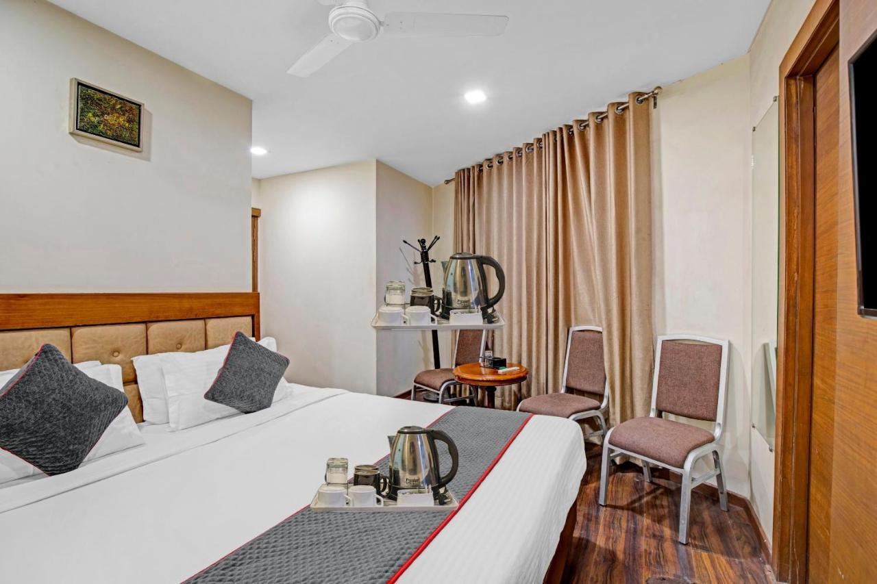 Hotel Navjivan Himatnagar Exteriér fotografie